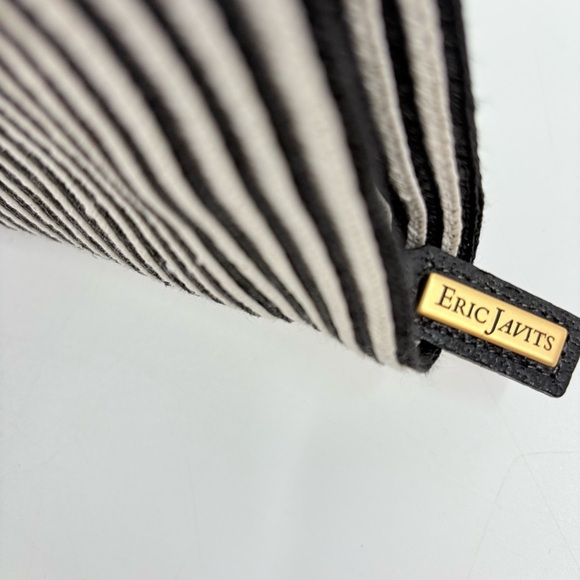 Eric Javits Striped Beaded Tripical Fish Straw Bag - Picture 10 of 10